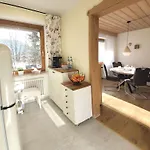 Bergfluegel Allgaeu, Schwimmbad, Sauna, Skilift *