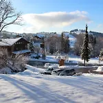 Bergfluegel Allgaeu, Schwimmbad, Sauna, Skilift Lägenhet